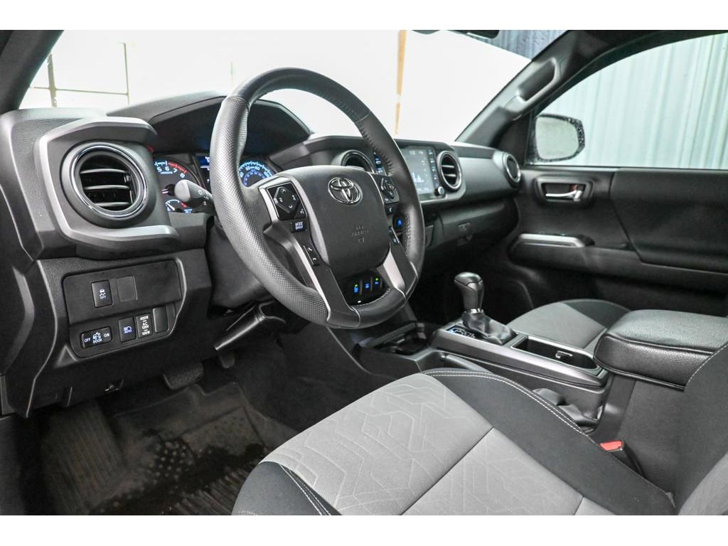 Used 2023 Toyota Tacoma TRD Off-Road image 30