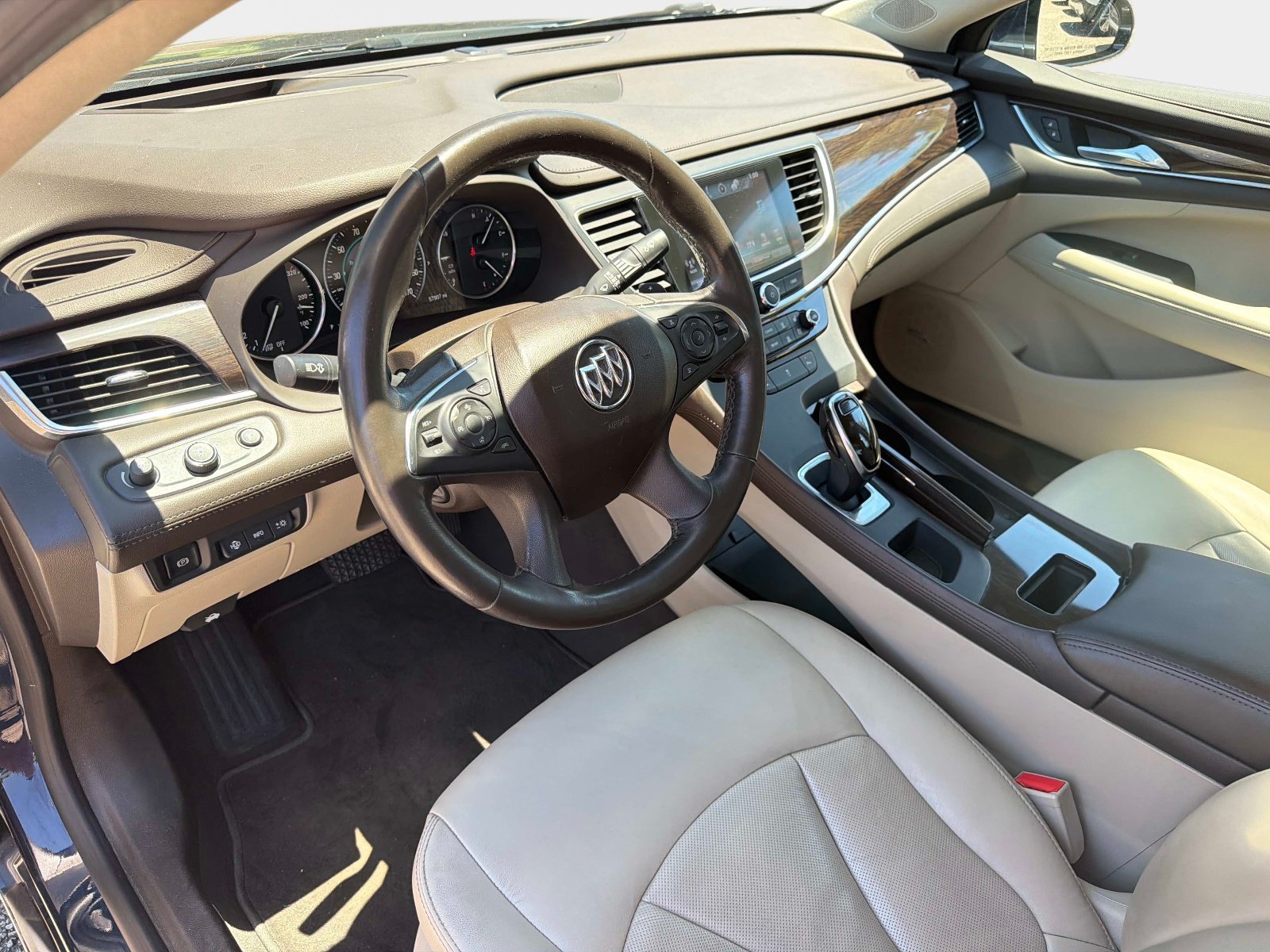 Used 2017 Buick LaCrosse Premium w/ Sun and Shade Package FWD image 17