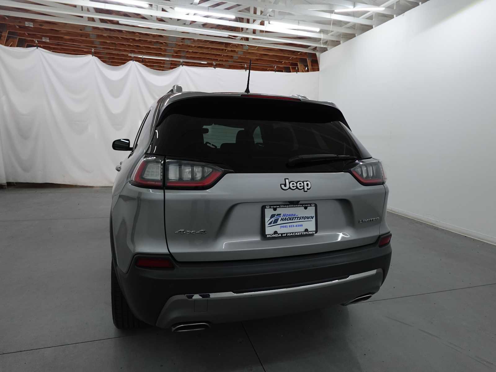 Used 2020 Jeep Cherokee Limited AWD/4WD image 7