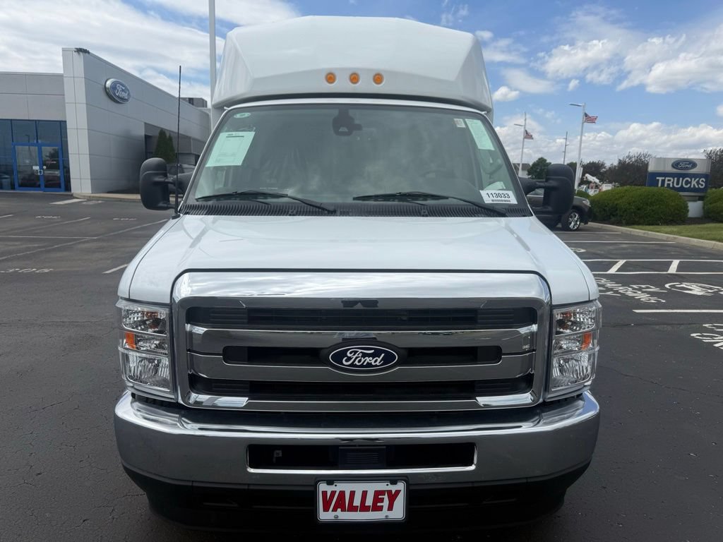 New 2026 Ford E-350 and Econoline 350 Super Duty w/ Power Equipment Group RWD image 8