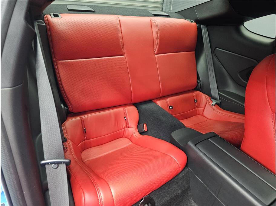 Used 2023 Toyota GR86 w/ ALL Weather Mat Package (TMS) image 13