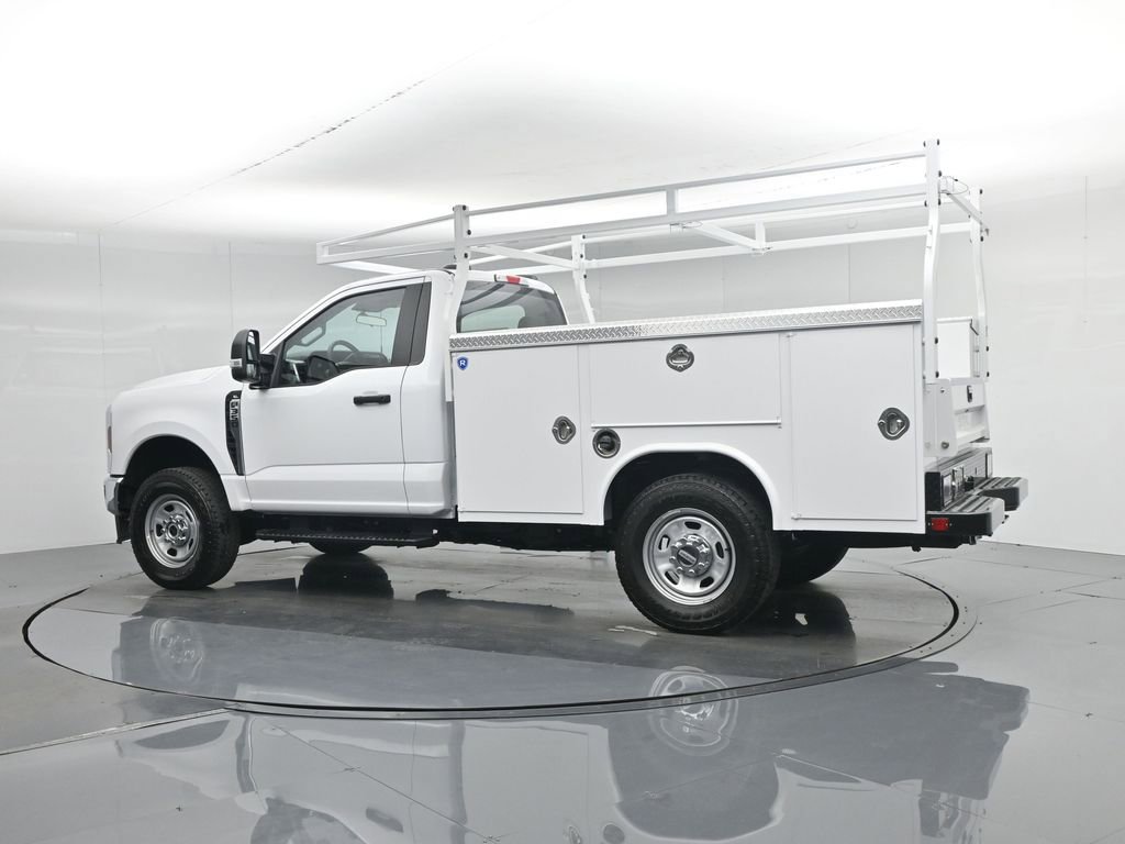 New 2026 Ford F350 XL w/ FX4 Off-Road Package image 6