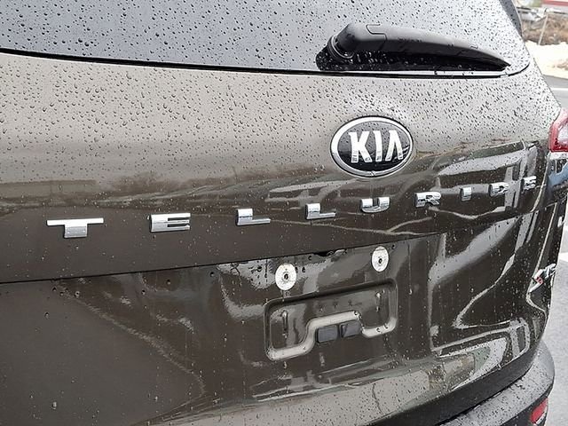 Used 2020 Kia Telluride S w/ S 8 Passenger Seating Package image 31