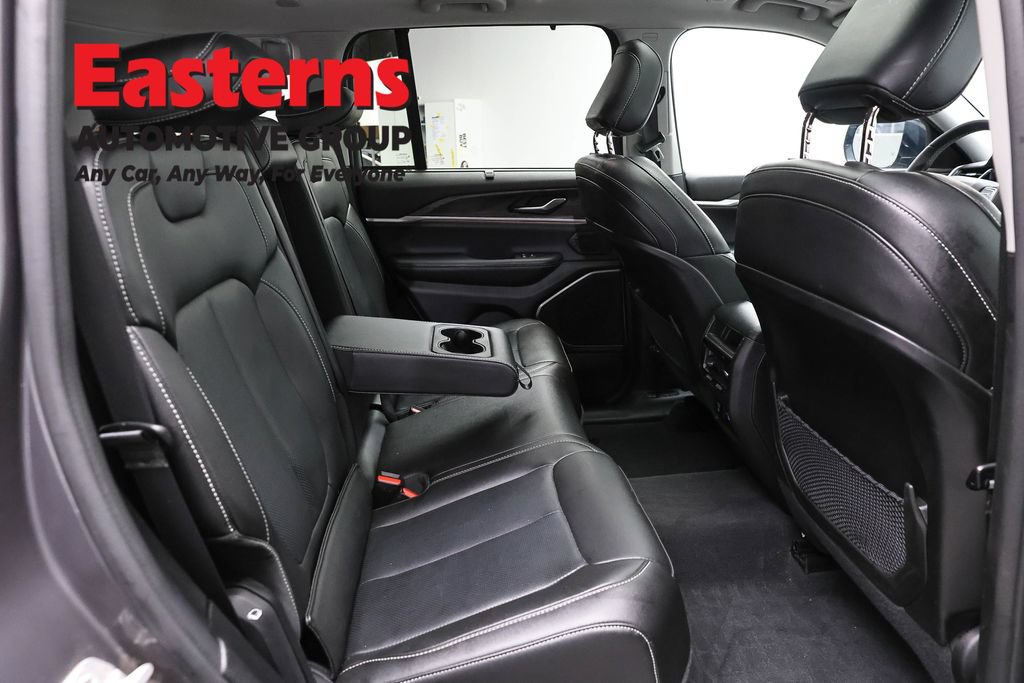 Used 2022 Jeep Grand Cherokee Limited 4xe w/ Luxury Tech Group II AWD/4WD image 26