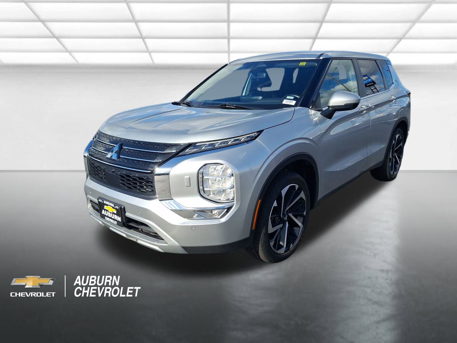 Used 2024 Mitsubishi Outlander SE AWD/4WD image 7