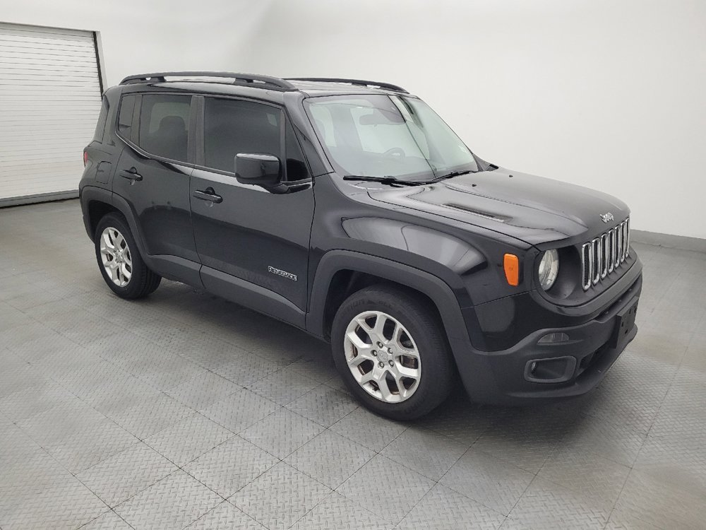 Used 2017 Jeep Renegade Latitude FWD image 11