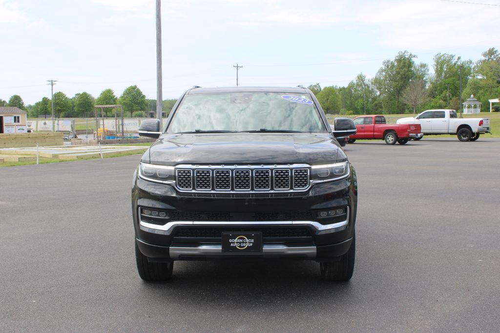 Used 2023 Jeep Grand Wagoneer Series II w/ Flexible Seating Group AWD/4WD image 3