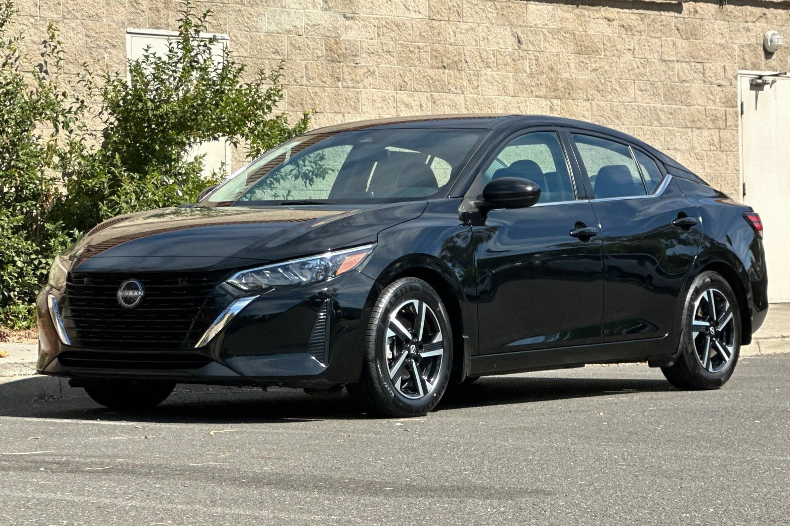 Used 2024 Nissan Sentra SV FWD image 7
