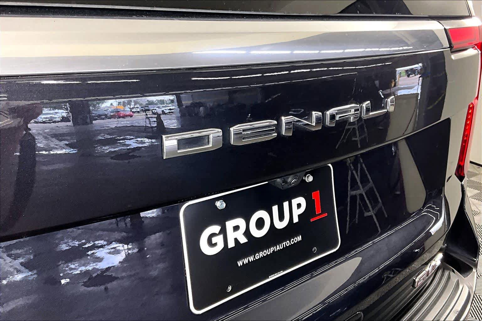 Used 2025 GMC Yukon XL Denali w/ Sun & Power Step Package AWD/4WD image 10