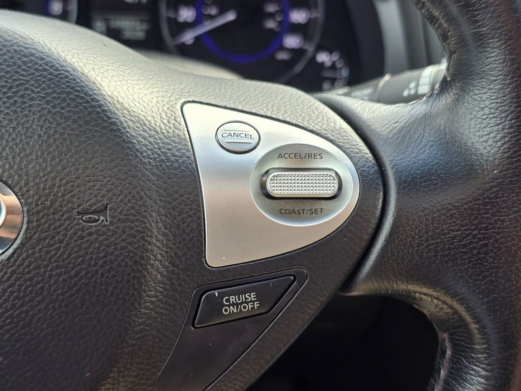 Used 2016 INFINITI QX70 2WD image 33