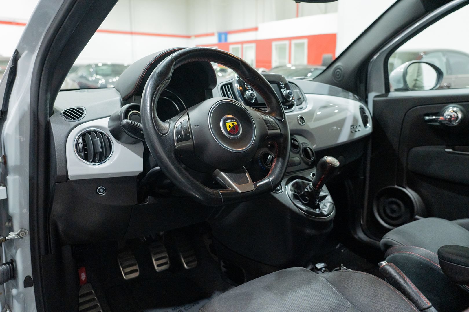 Used 2016 FIAT 500 Abarth FWD image 15