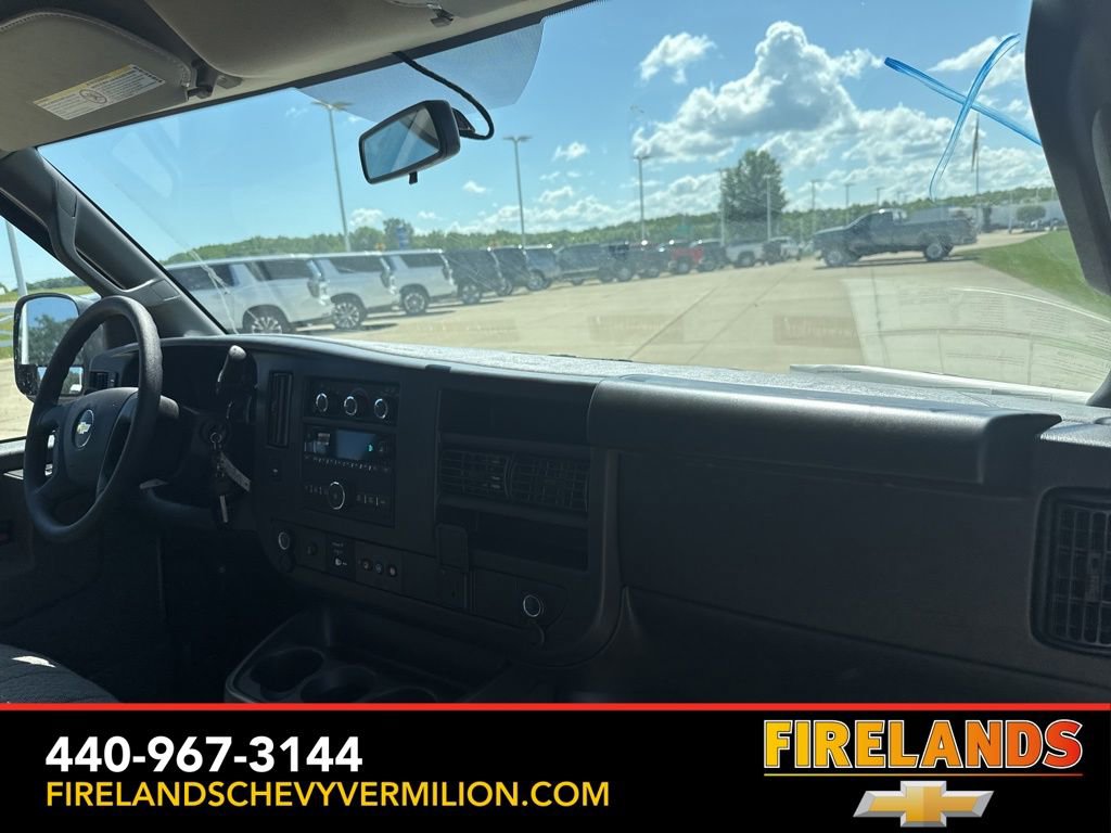 New 2025 Chevrolet Express 2500 Work Van w/ Driver Convenience Package image 24