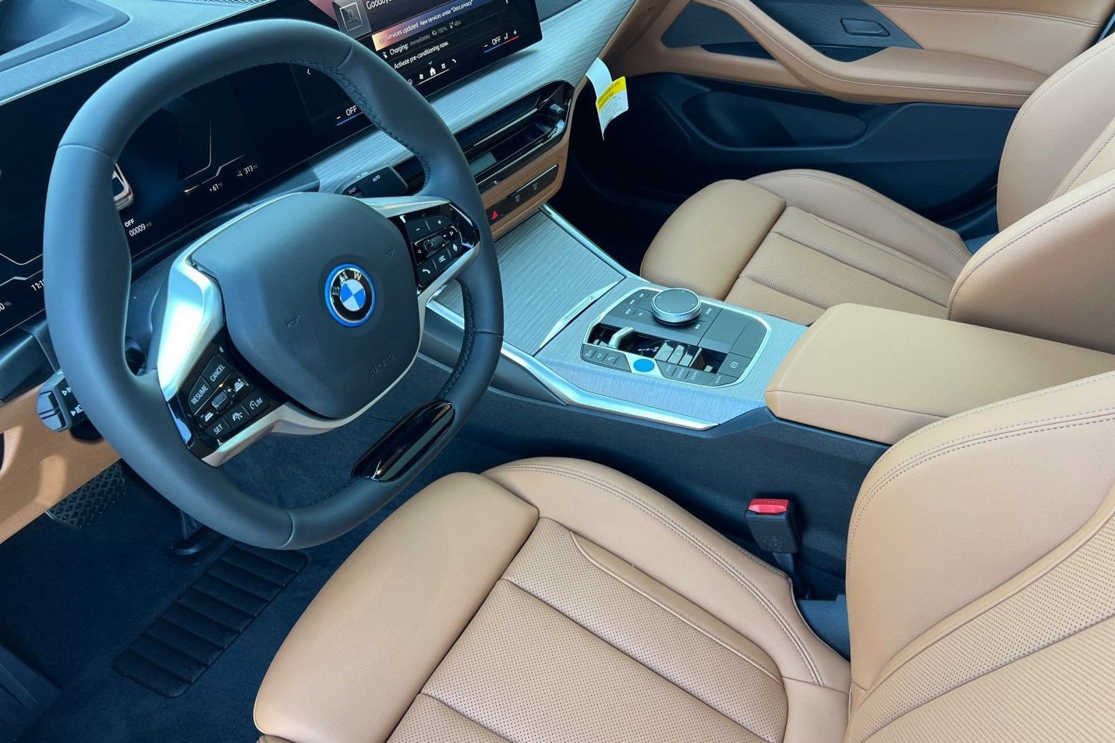 Used 2025 BMW i4 eDrive40 w/ Premium Package RWD image 4