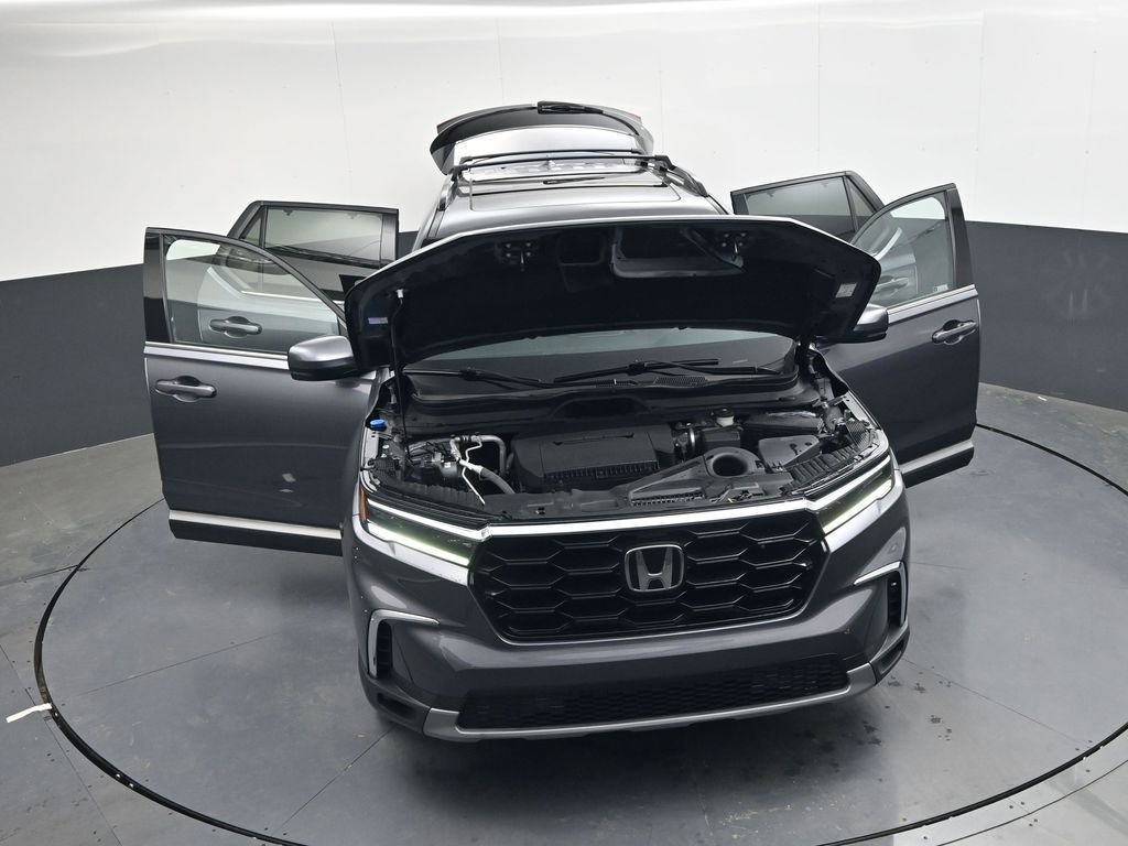 Used 2023 Honda Pilot Touring image 36