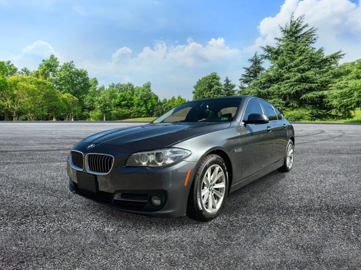 Used 2016 BMW 528i xDrive Sedan AWD/4WD image 2