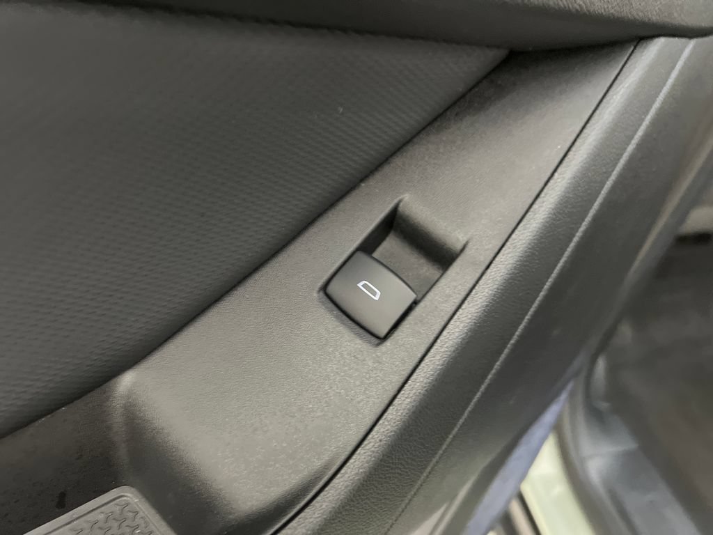 Used 2026 Chevrolet Equinox LT AWD/4WD image 20