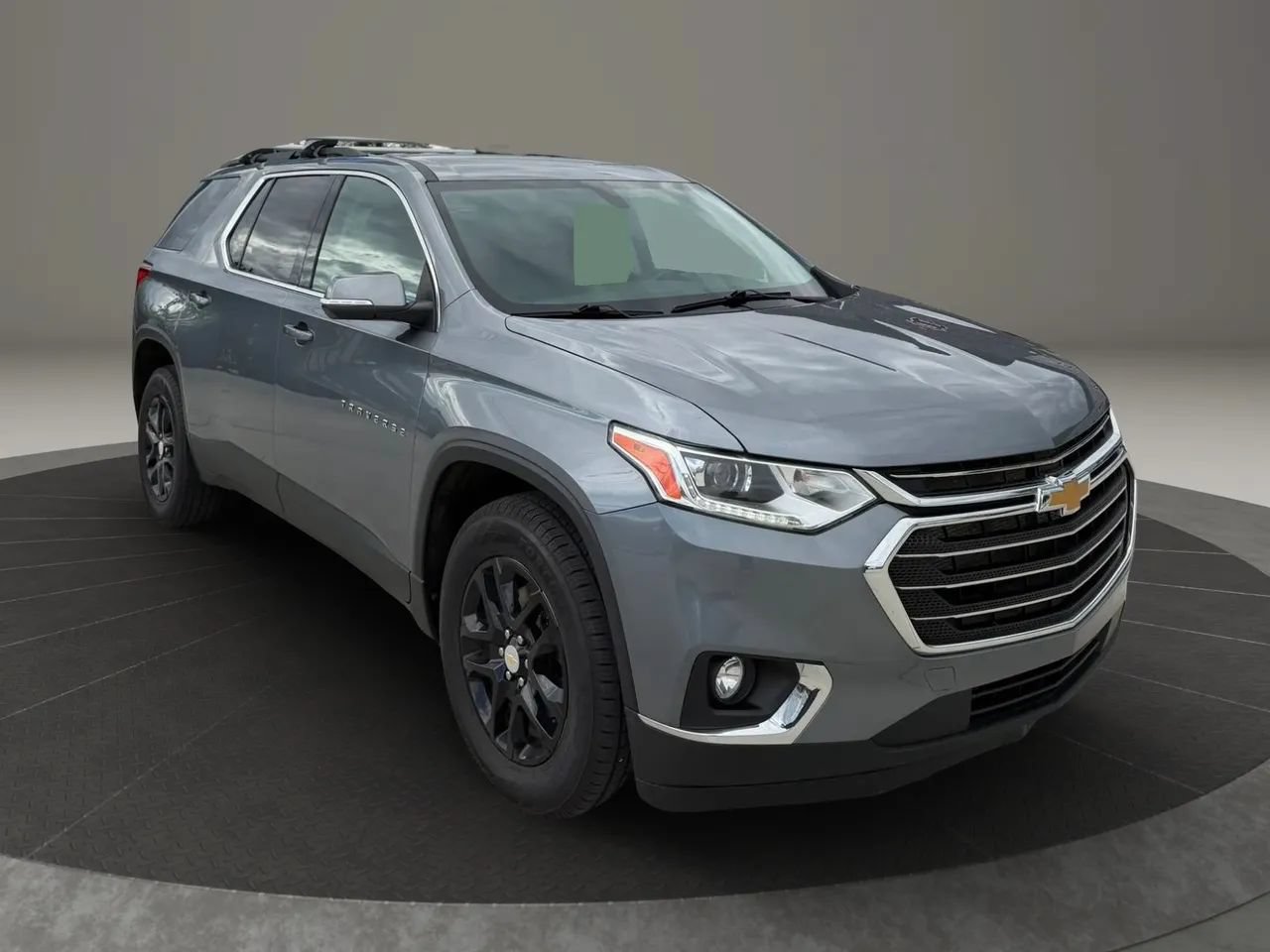 Used 2021 Chevrolet Traverse LT