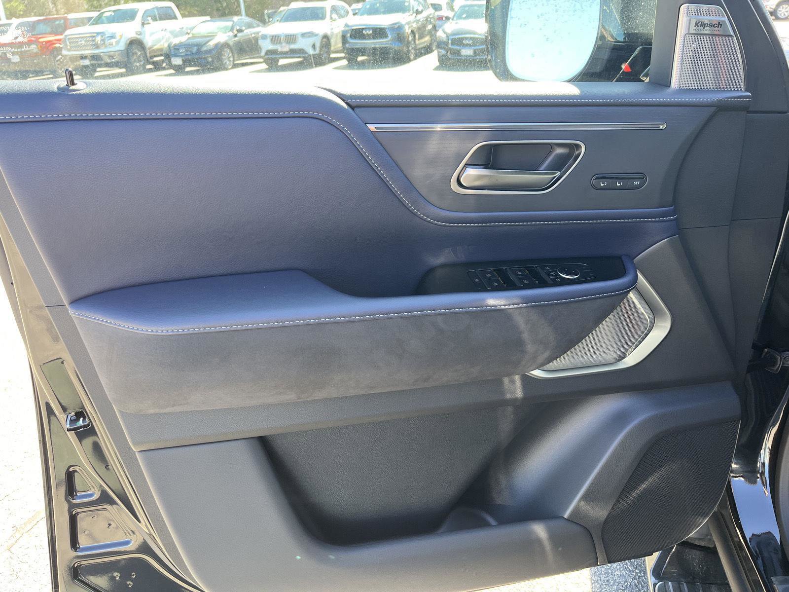 New 2026 INFINITI QX80 4WD w/ Sport Exterior Package image 10