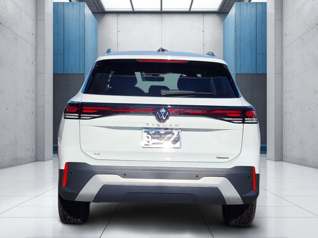 New 2026 Volkswagen Tiguan SE image 25