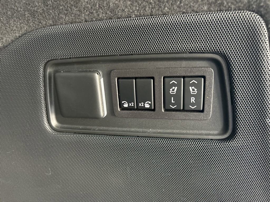 Used 2024 Cadillac Escalade V w/ LPO, Floor Liner Package AWD/4WD image 51