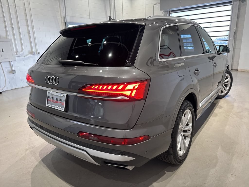 Used 2025 Audi Q7 2.0T Premium w/ Convenience Package AWD/4WD image 4