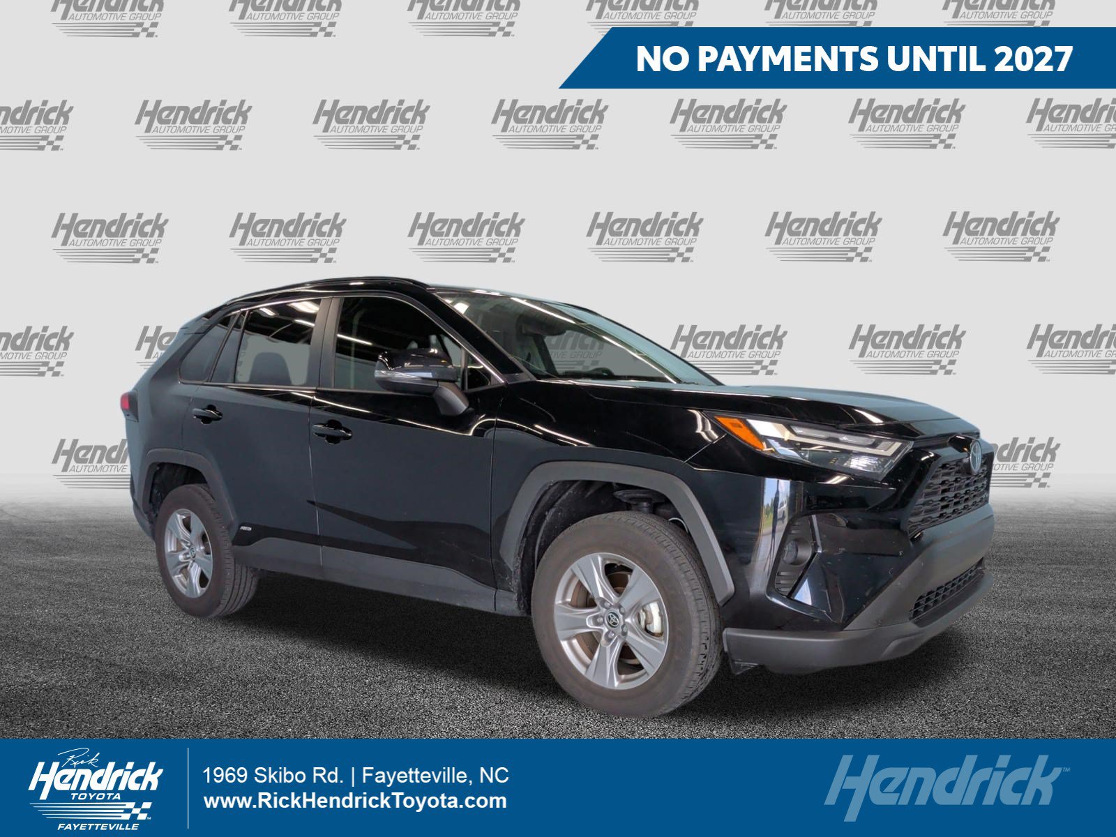 Certified 2025 Toyota RAV4 LE AWD/4WD image 1