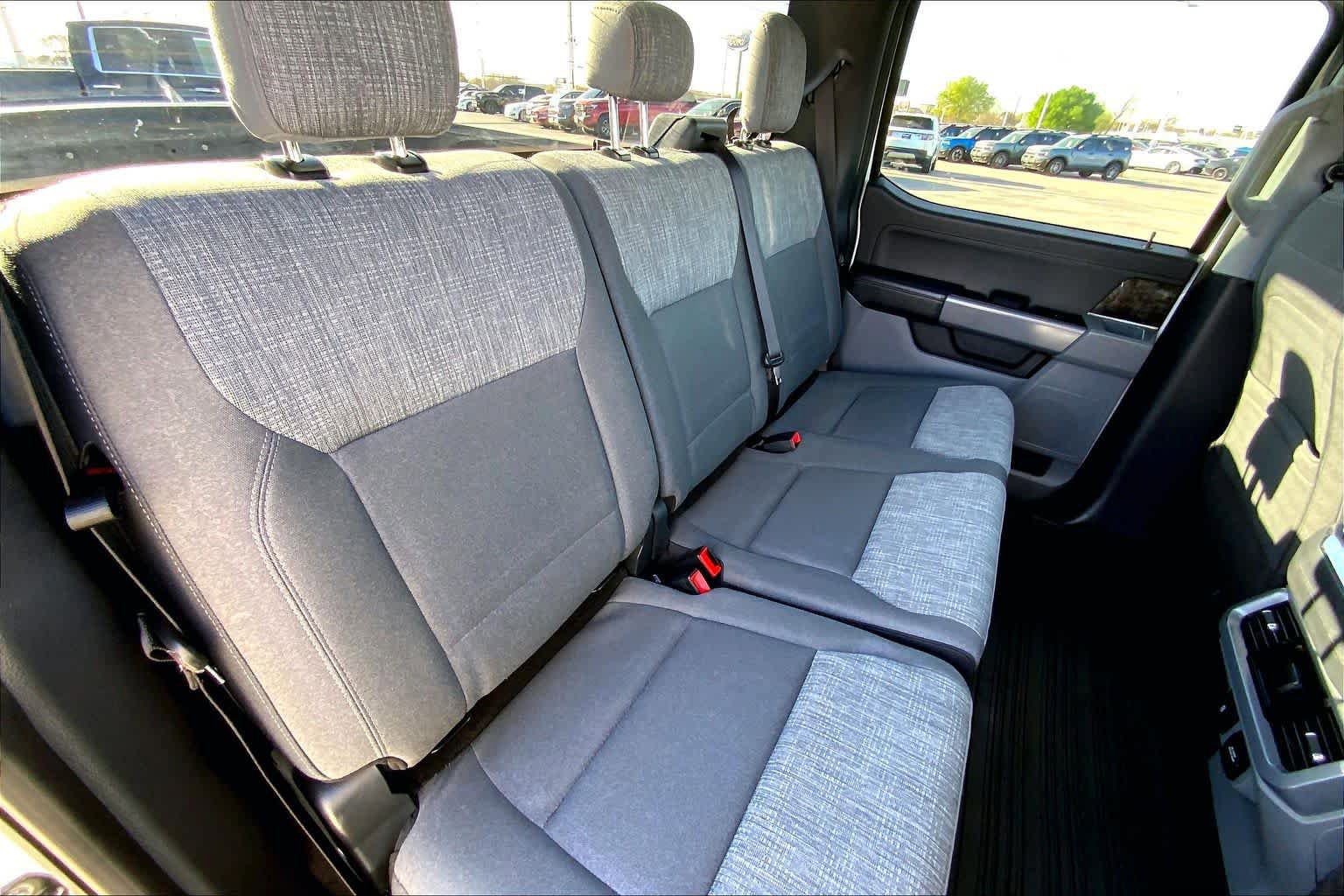 Used 2022 Ford F150 XLT w/ Equipment Group 302A High AWD/4WD image 18