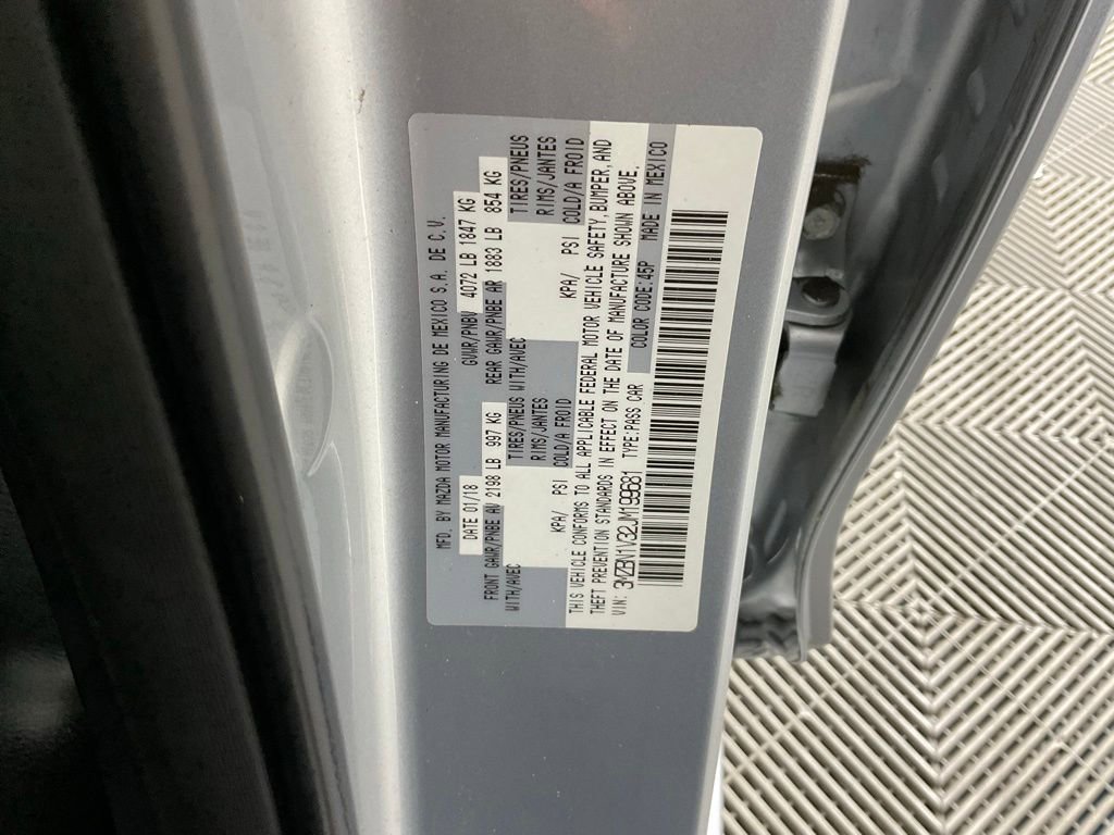 Used 2018 MAZDA MAZDA3 Touring FWD image 26