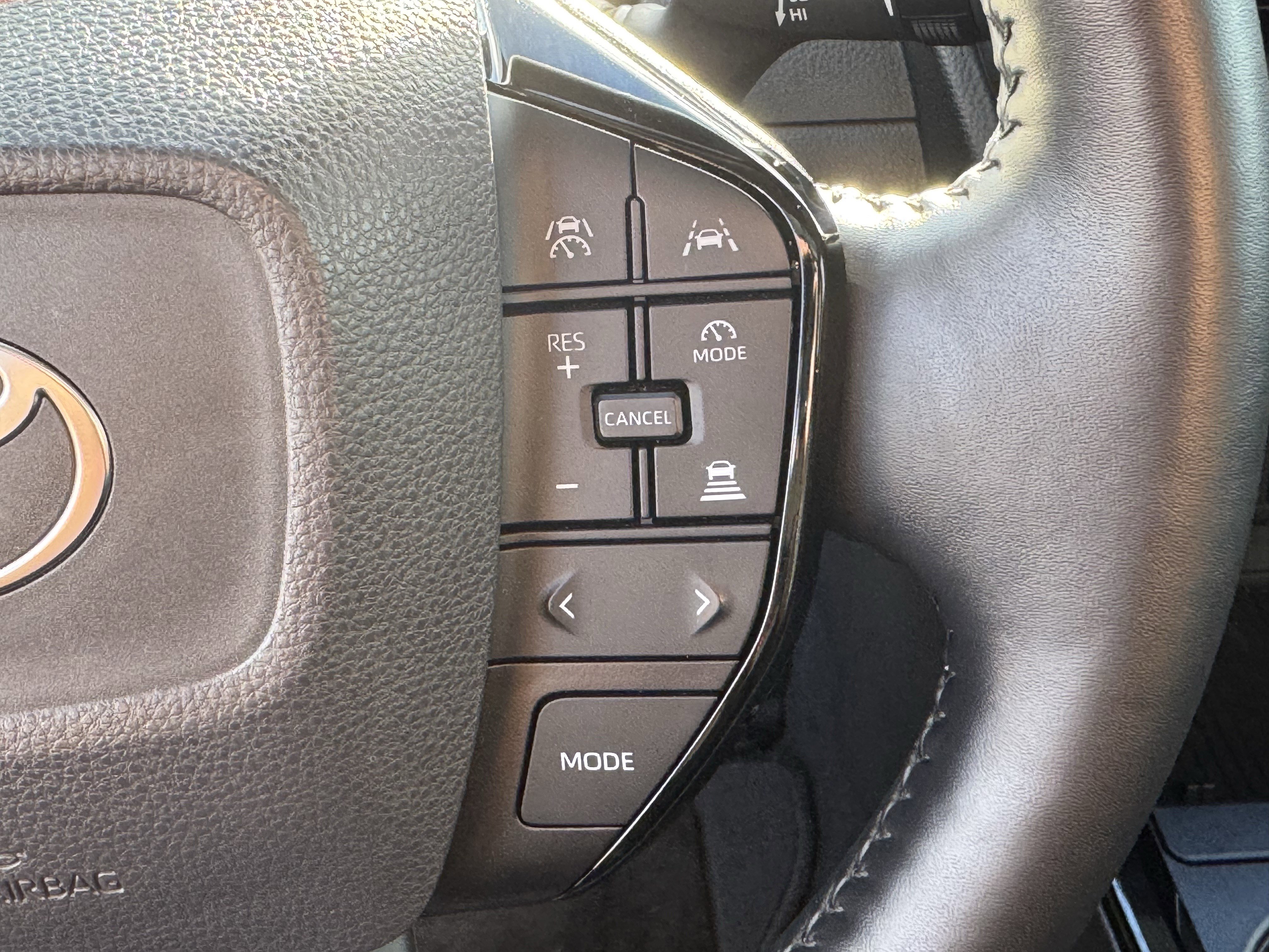 Used 2024 Toyota Prius XLE image 23