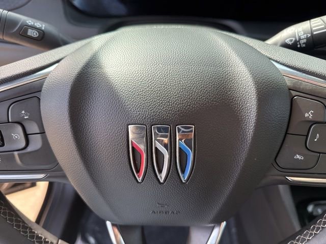 Used 2025 Buick Encore GX Preferred image 18