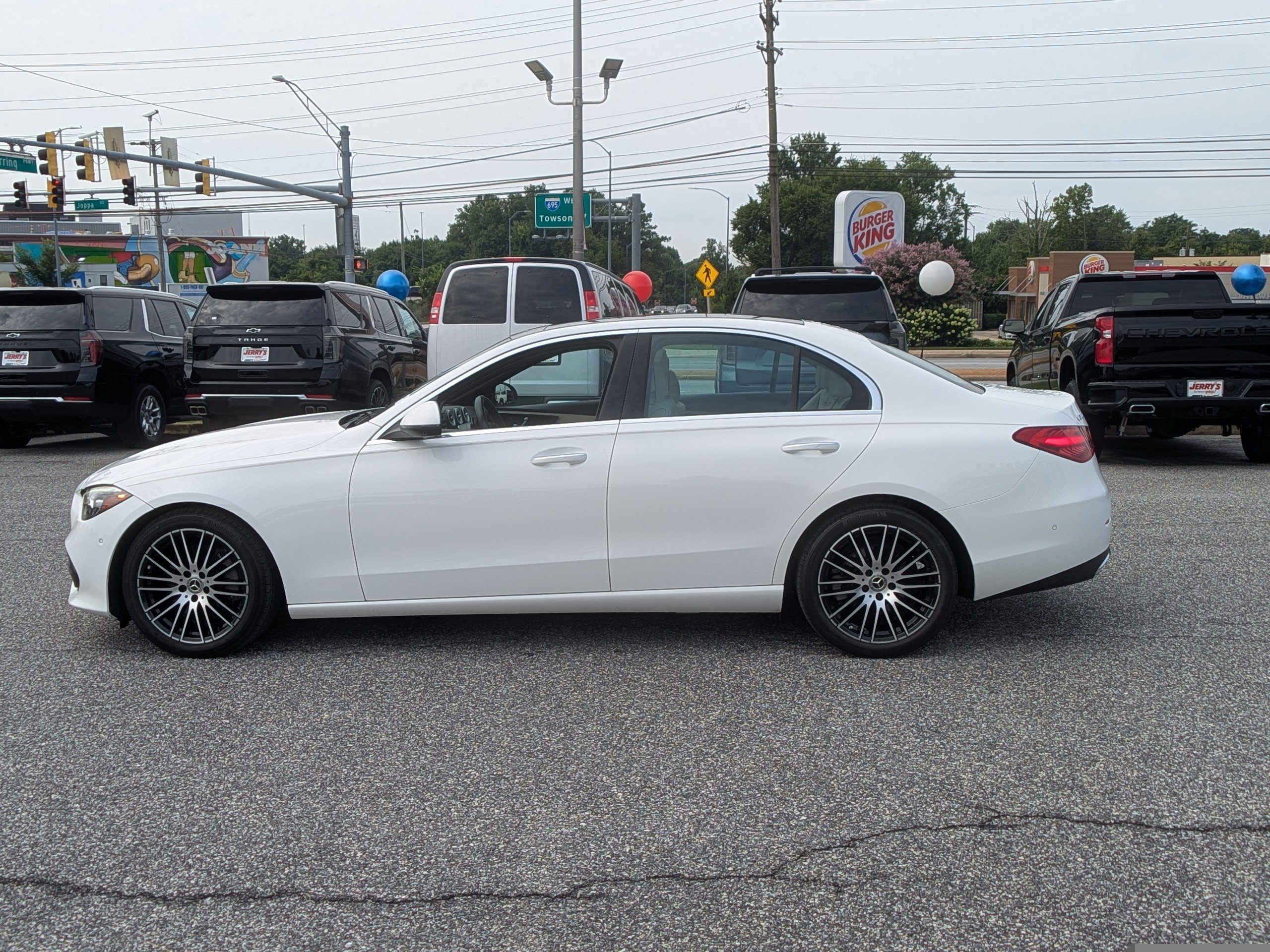 Used 2023 Mercedes-Benz C 300 4MATIC Sedan w/ Exclusive Trim Package image 5