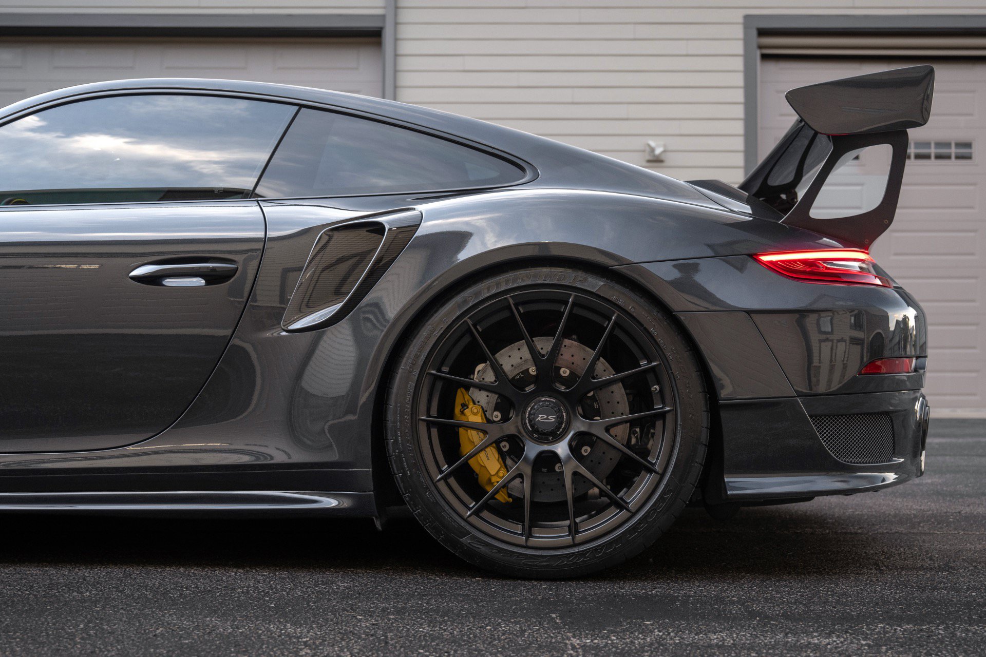 Used 2018 Porsche 911 GT2 RS RWD image 71
