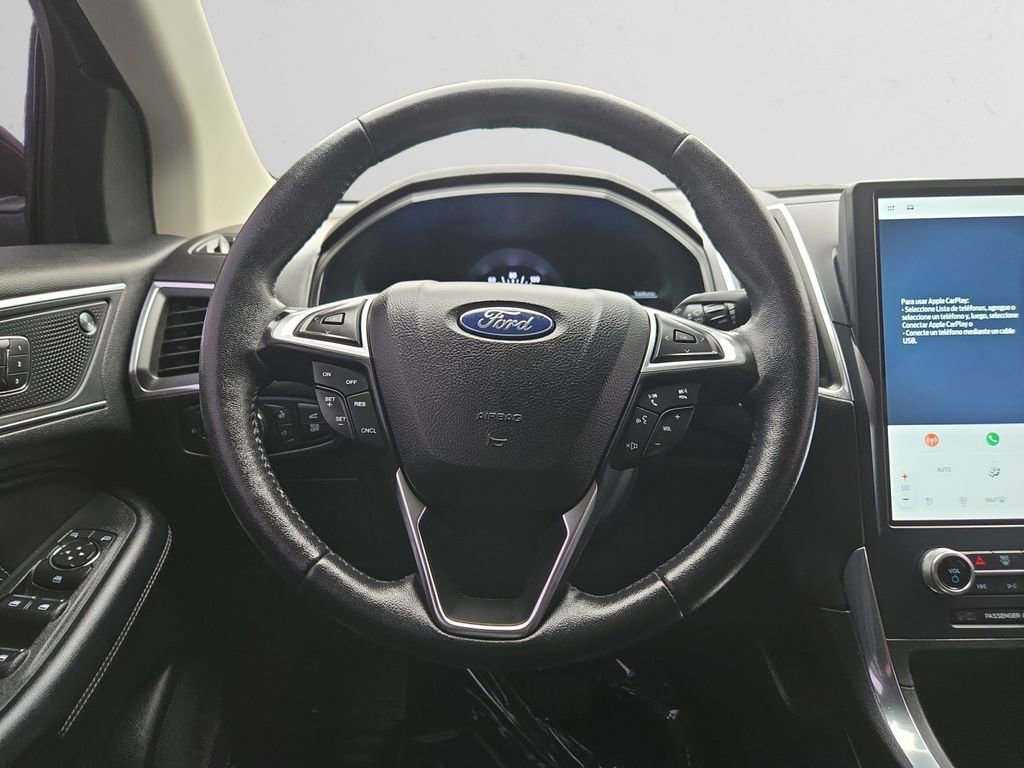 Used 2022 Ford Edge Titanium AWD/4WD image 13