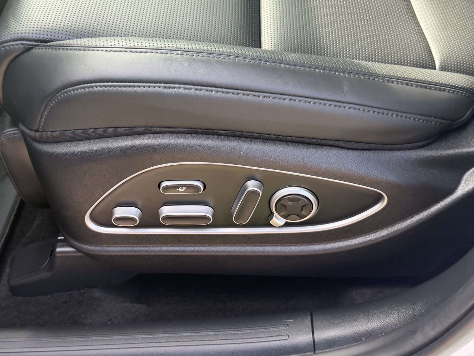 Used 2026 Hyundai Palisade Calligraphy image 26