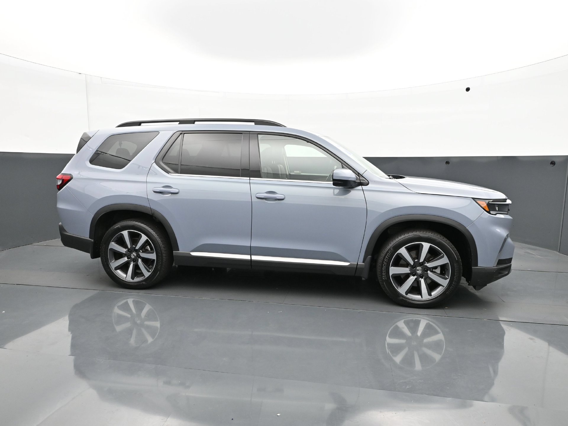 Used 2024 Honda Pilot Touring image 8