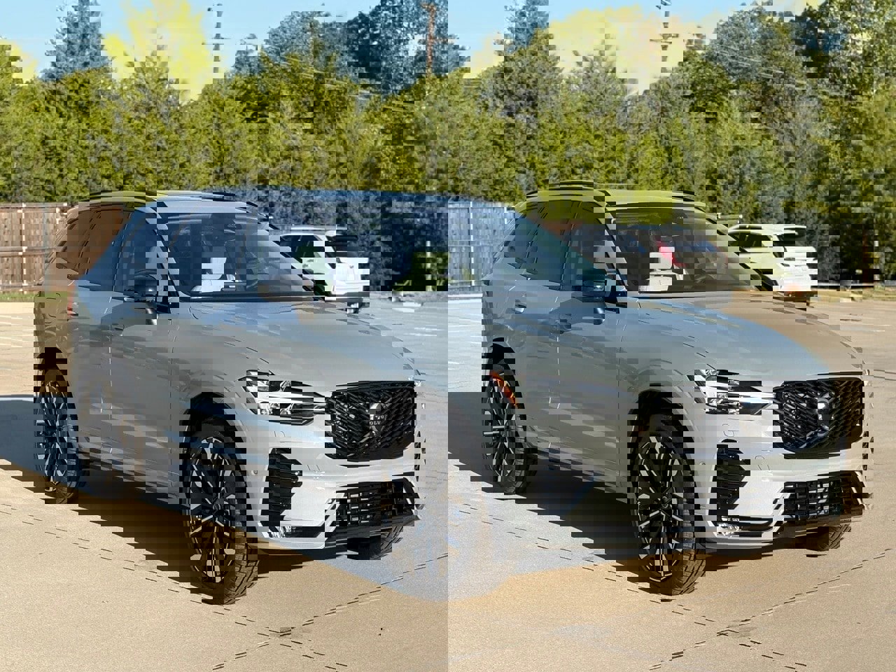 New 2026 Volvo XC60 B5 Ultra w/ Protection Package Premier image 5