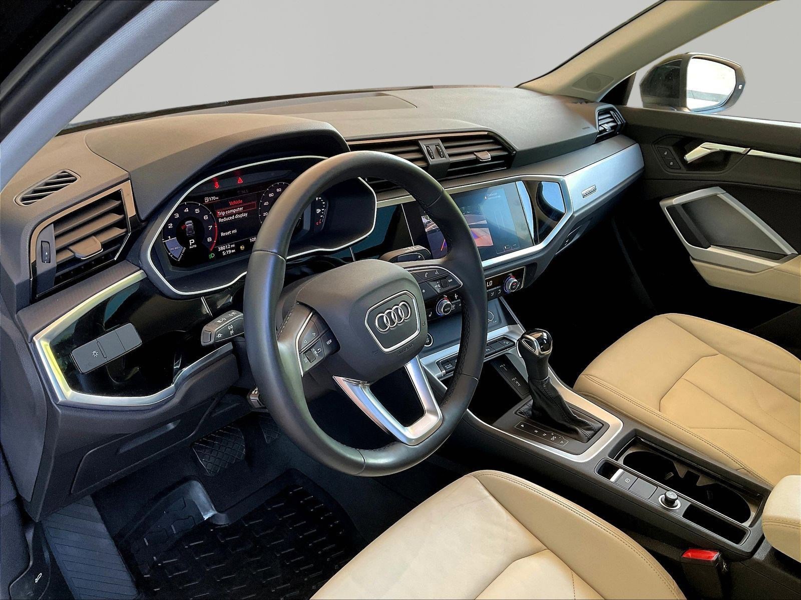 Used 2021 Audi Q3 2.0T Premium w/ Convenience Package AWD/4WD image 15