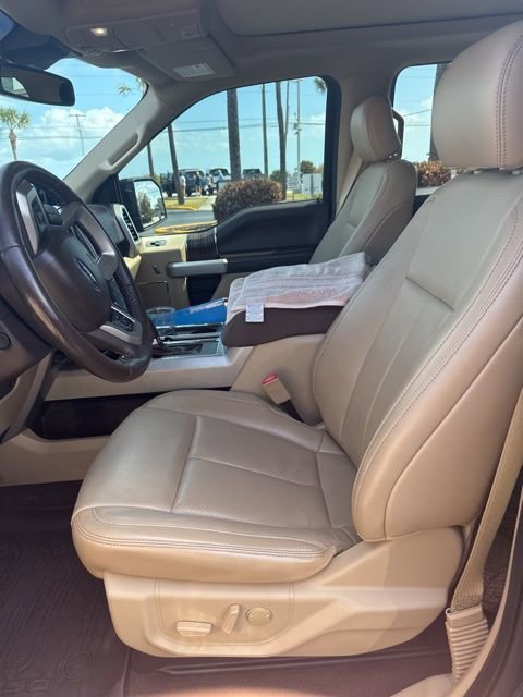 Used 2020 Ford F150 Lariat w/ Equipment Group 502A Luxury image 14