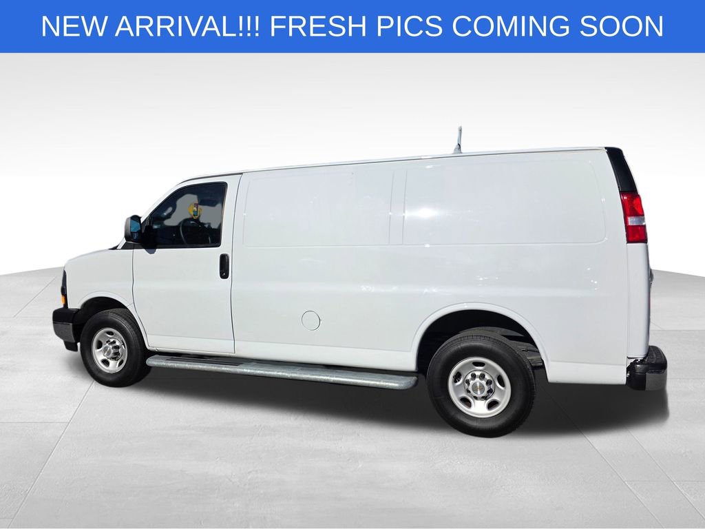 Used 2024 Chevrolet Express 2500 w/ Driver Convenience Package image 3