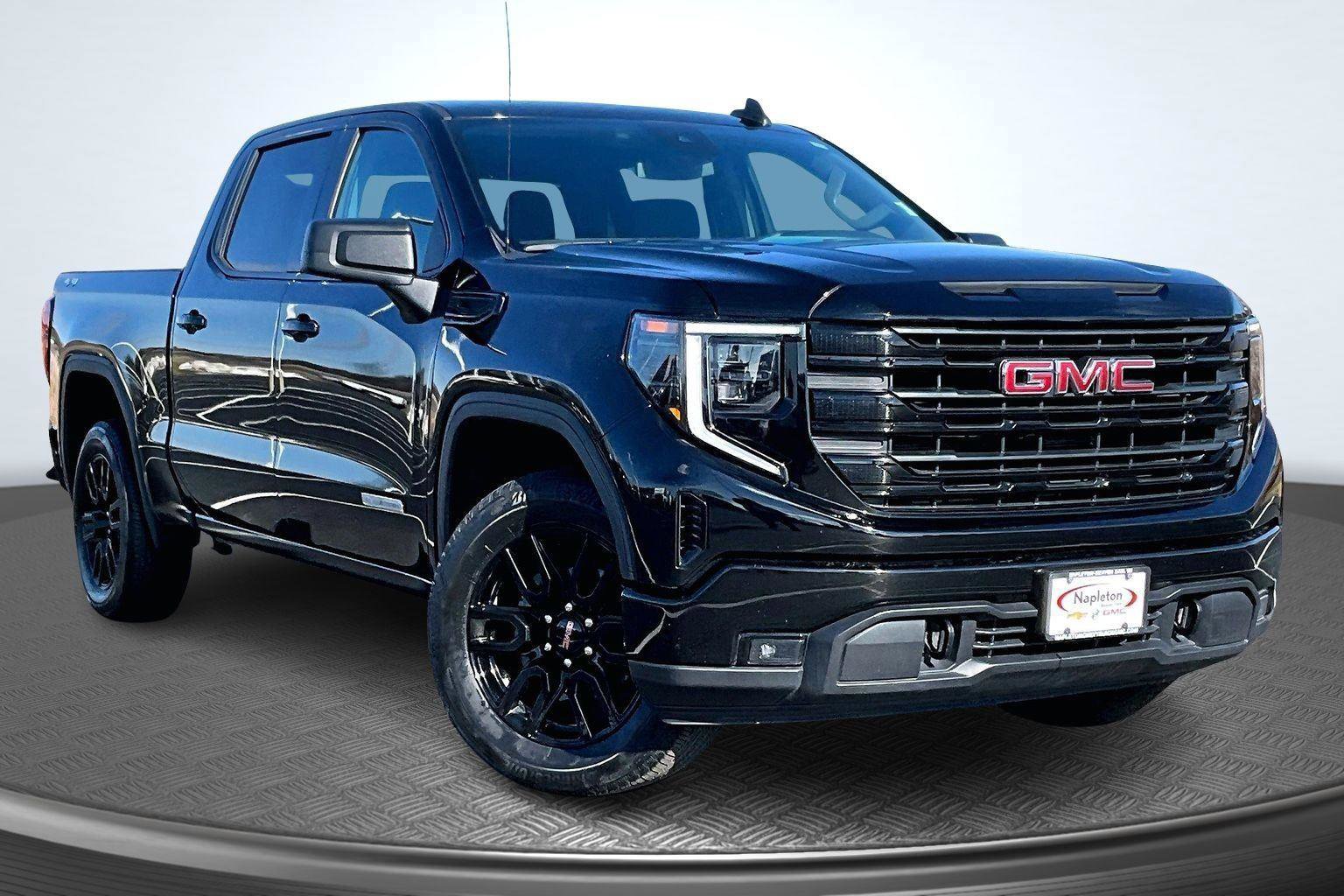 Used 2024 GMC Sierra 1500 Elevation AWD/4WD image 13