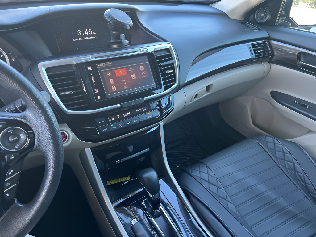 Used 2016 Honda Accord EX image 27