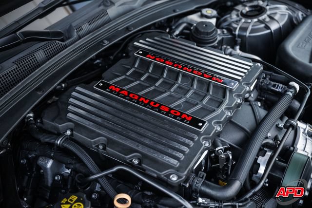 Used 2020 Chevrolet Camaro SS RWD image 34