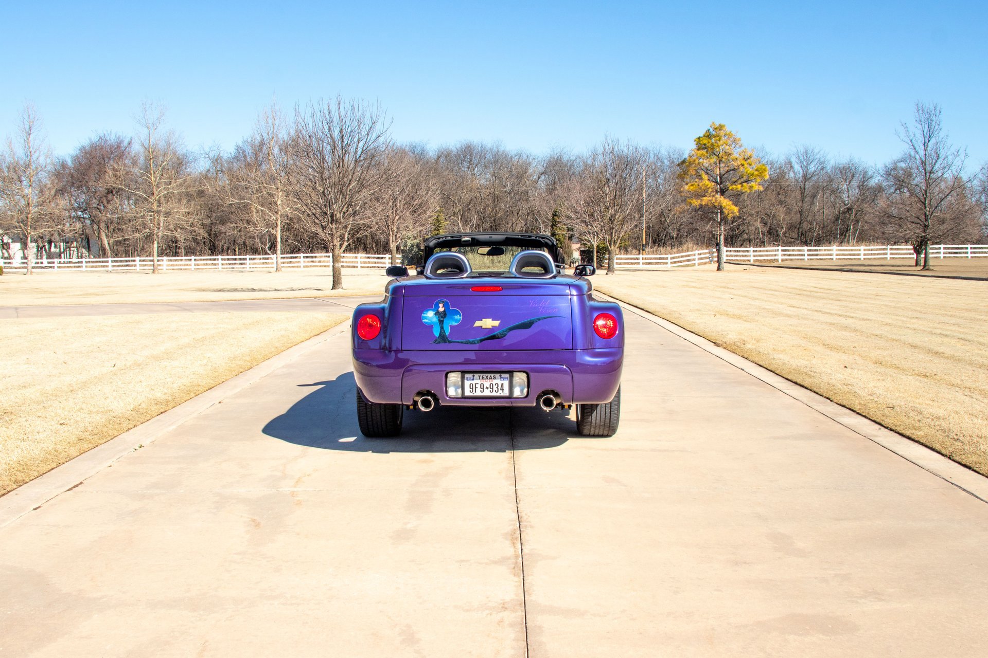 Used 2004 Chevrolet SSR w/ Preferred Equipment Group RWD image 11