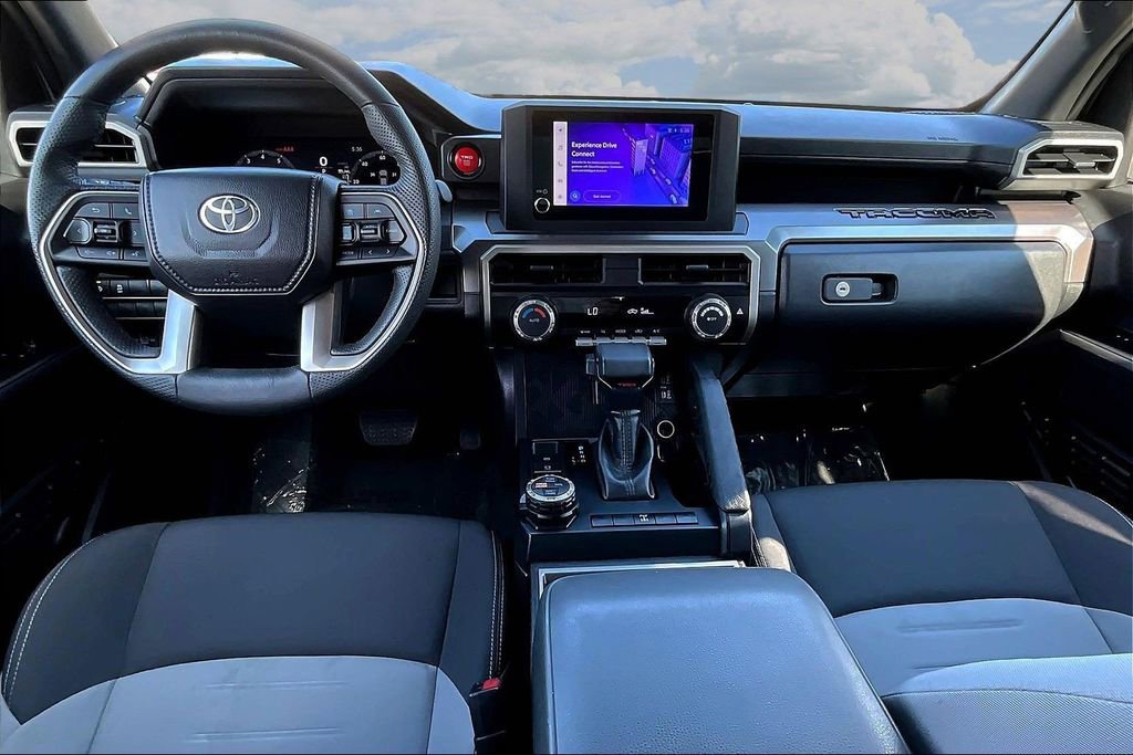 Used 2025 Toyota Tacoma TRD Off-Road AWD/4WD image 10