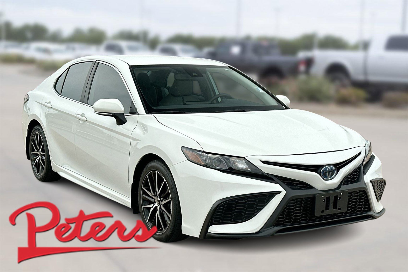 Used 2023 Toyota Camry SE image 1