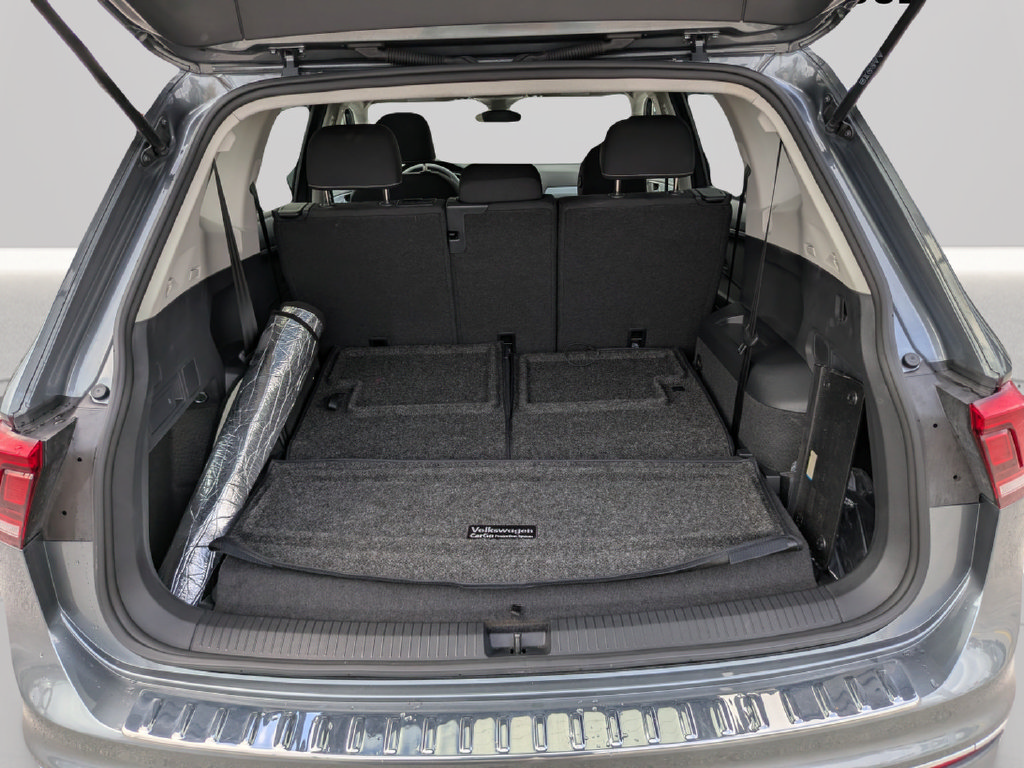 Certified 2024 Volkswagen Tiguan S FWD image 9