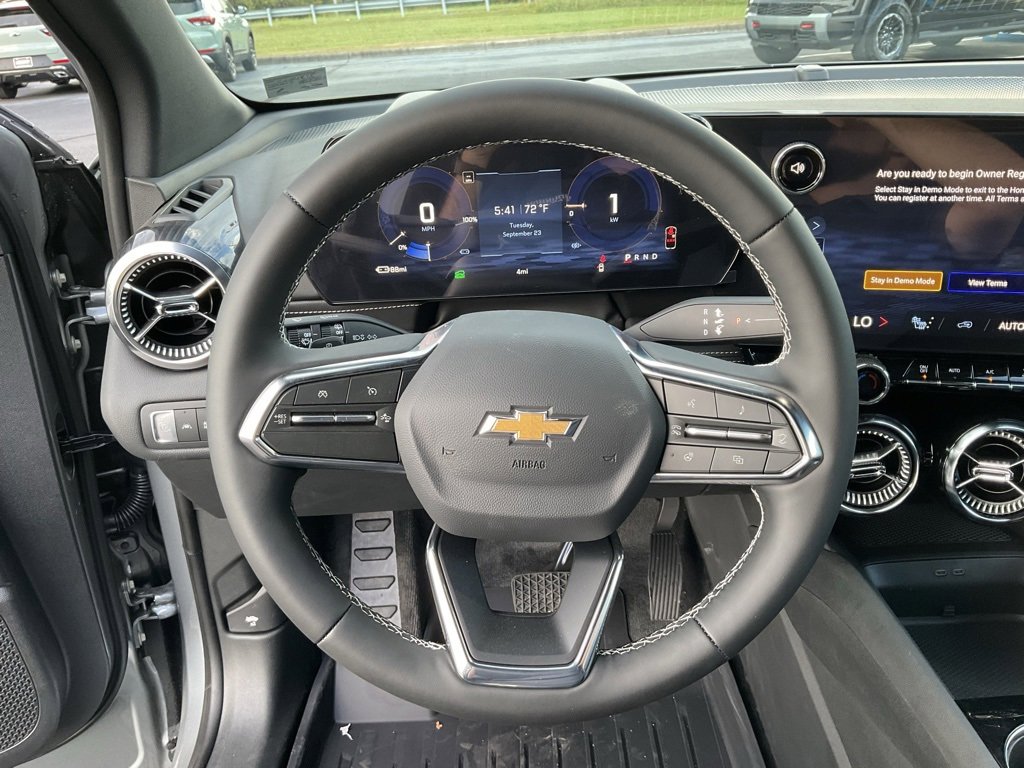 New 2026 Chevrolet Blazer EV LT image 2