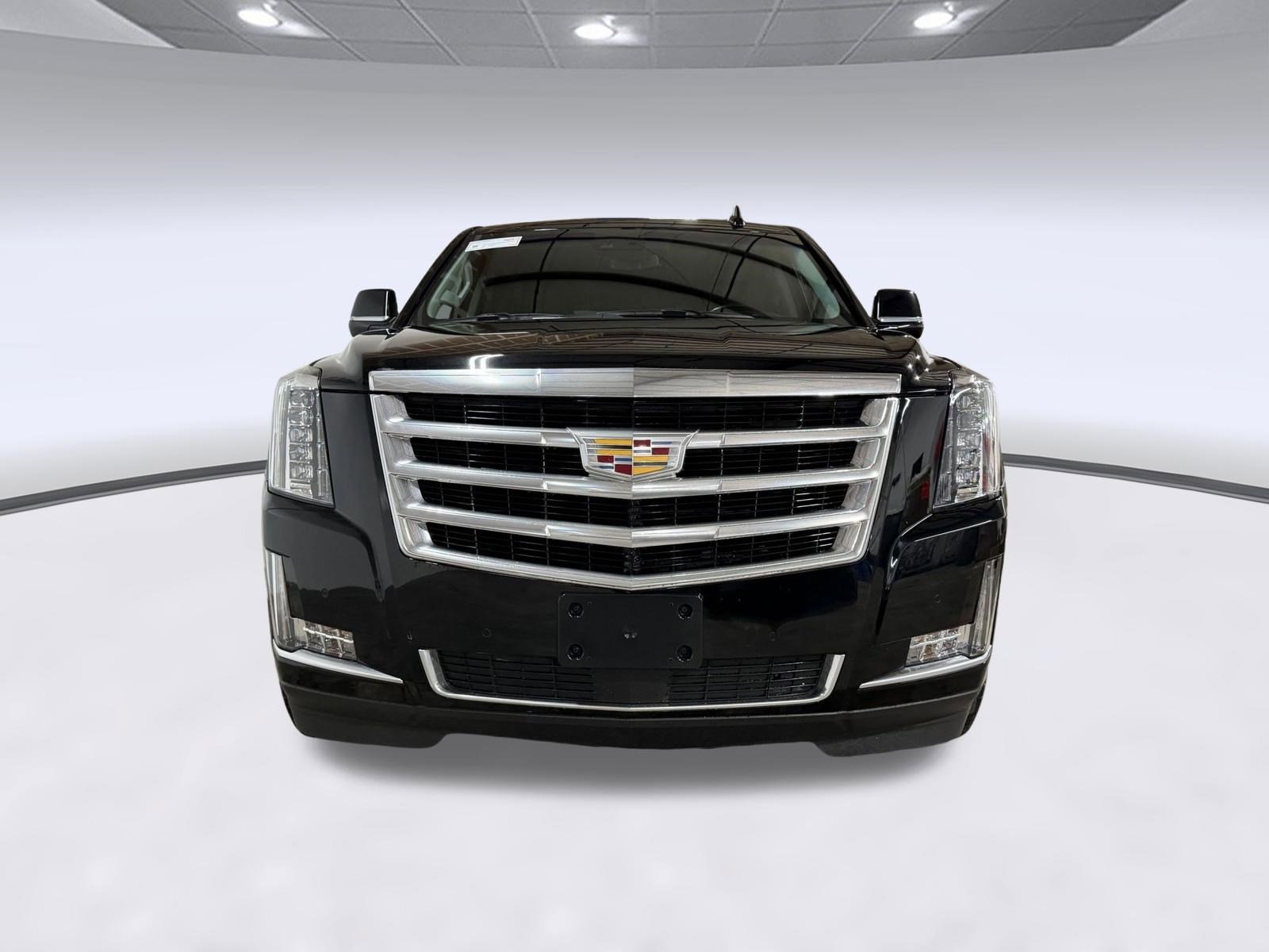 Used 2019 Cadillac Escalade Premium Luxury AWD/4WD image 6