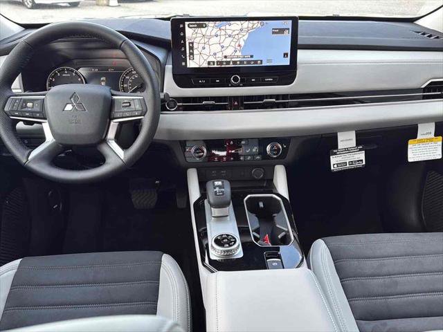 New 2026 Mitsubishi Outlander SE image 29