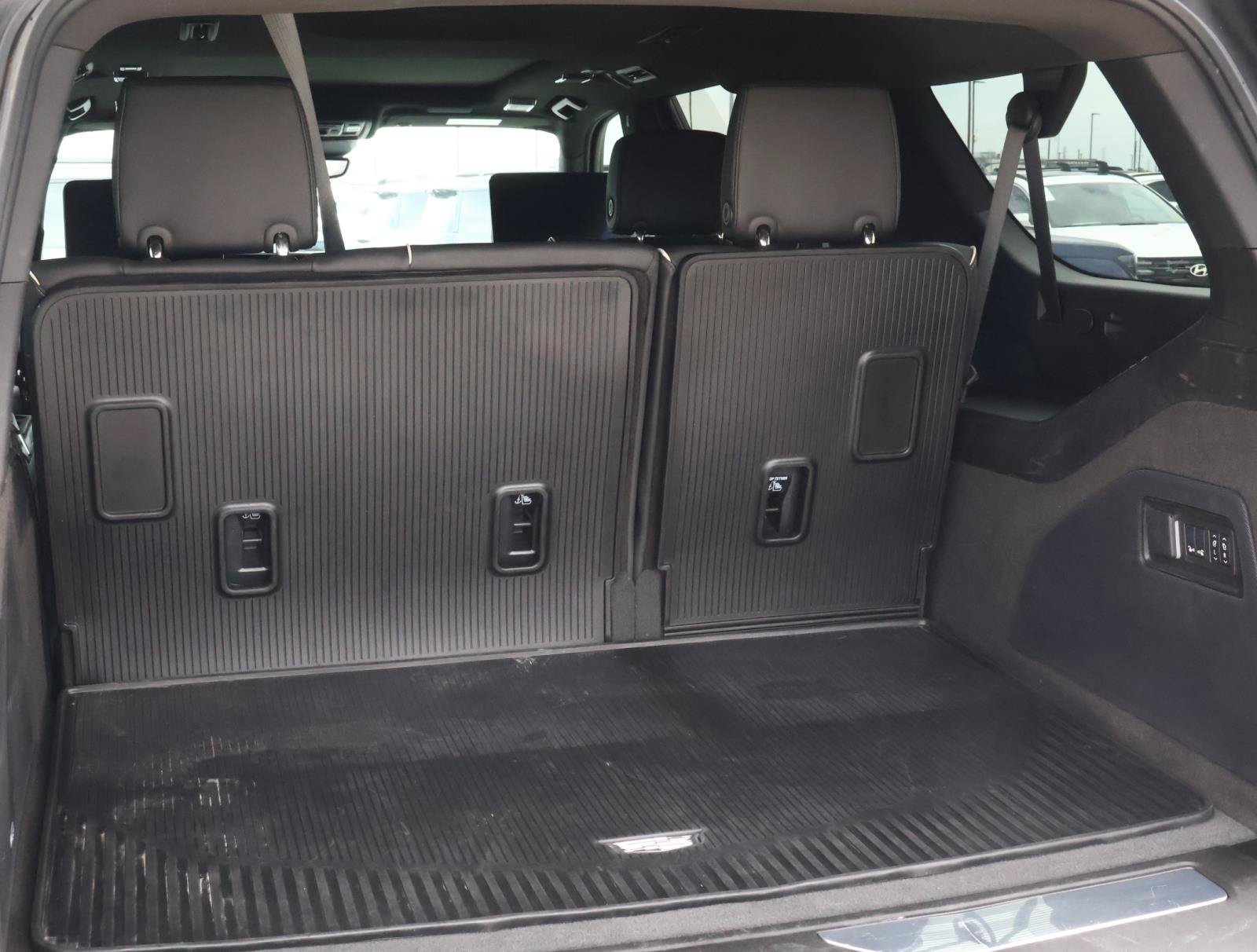 Used 2024 Cadillac Escalade ESV Sport w/ Touring Package AWD/4WD image 29